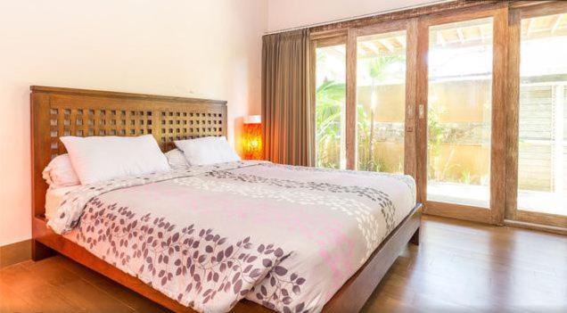 Casa Nuri Villa Jimbaran Rum bild